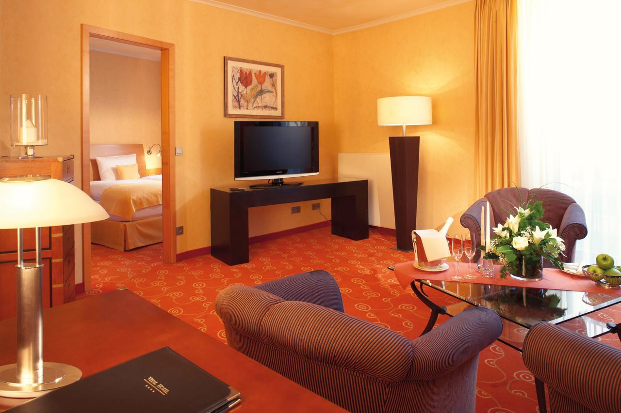 Vital Hotel Westfalen Therme Wellness Resort & Spa บัดลิพพ์ชปริงเงอ ภายนอก รูปภาพ